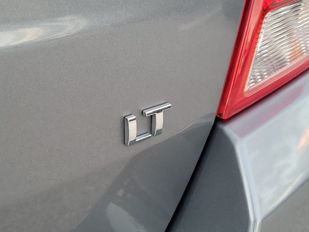 Used 2019 Chevrolet Trax LT w/ LT Convenience Package AWD/4WD image 9