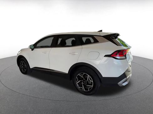 Used 2025 Kia Sportage LX FWD image 10