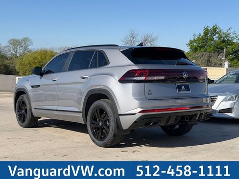 New 2026 Volkswagen Atlas Cross Sport SEL R-Line AWD/4WD image 5