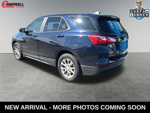 Used 2020 Chevrolet Equinox LS w/ LS Convenience Package image 3
