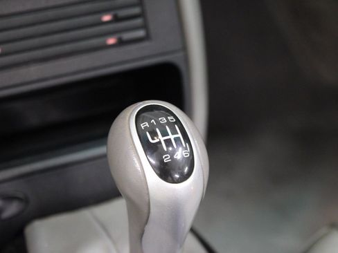 Used 2003 Porsche 911 Carrera 4 image 24