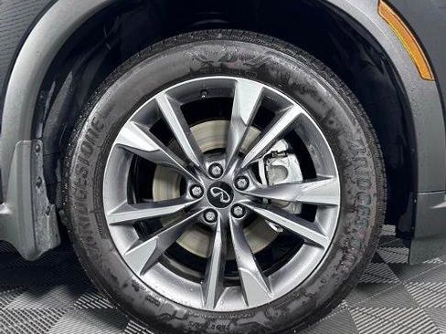 Certified 2025 INFINITI QX60 Luxe FWD image 9