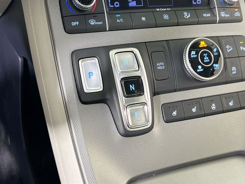 Used 2022 Hyundai Palisade Limited image 17