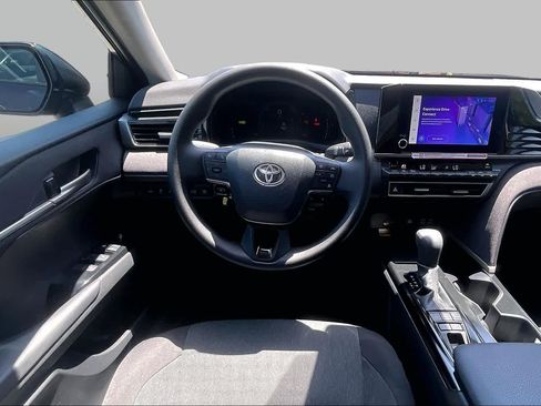Used 2026 Toyota Camry LE FWD image 6