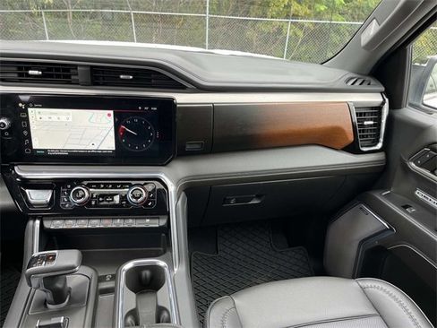 Used 2024 GMC Sierra 1500 Denali image 16
