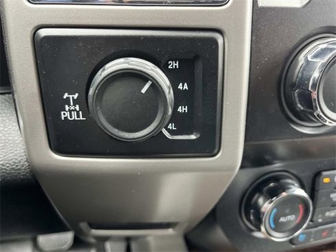 Used 2019 Ford F150 Lariat image 36