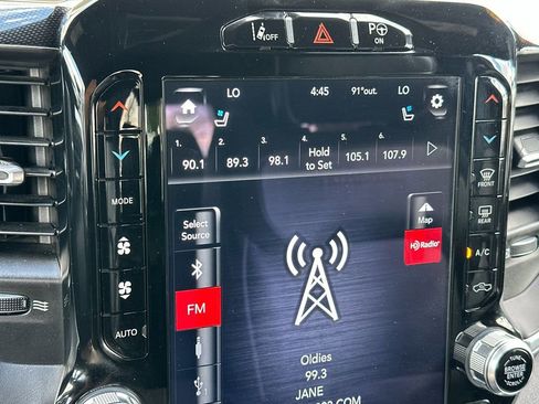 Used 2021 RAM 1500 Laramie AWD/4WD image 19
