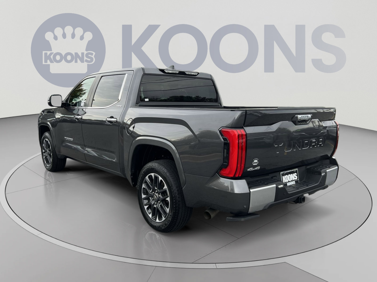 Used 2025 Toyota Tundra Limited AWD/4WD image 4