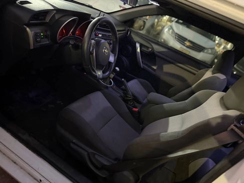 Used 2014 Scion tC image 10