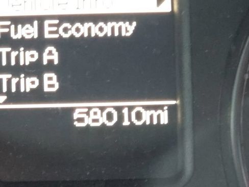 Used 2018 RAM 2500 SLT AWD/4WD image 2