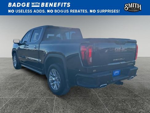 Used 2025 GMC Sierra 1500 Denali w/ Technology Package AWD/4WD image 9