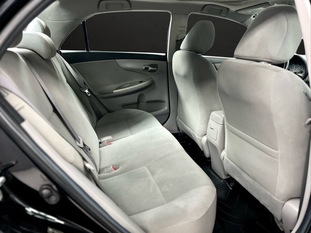 Used 2011 Toyota Corolla LE w/ Premium Pkg FWD image 24