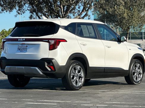 Certified 2026 Kia Seltos LX image 4