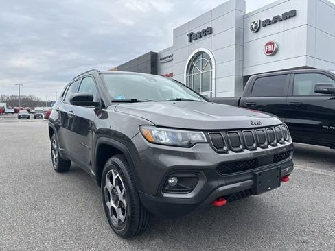 Used 2022 Jeep Compass Trailhawk w/ Trailhawk Convenience Group image 1