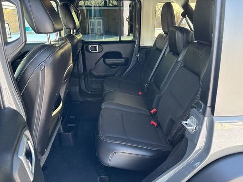 Used 2020 Jeep Wrangler Unlimited Sport image 27