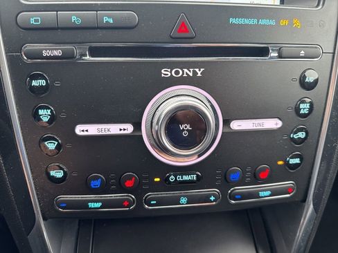 Used 2018 Ford Explorer Limited w/ Equipment Group 301A image 6