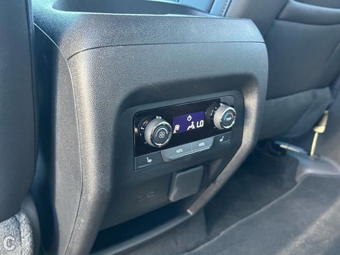 Certified 2026 Chevrolet Traverse High Country image 27