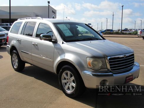 Used 2007 Chrysler Aspen Limited w/ PWR Convenience Group RWD image 8
