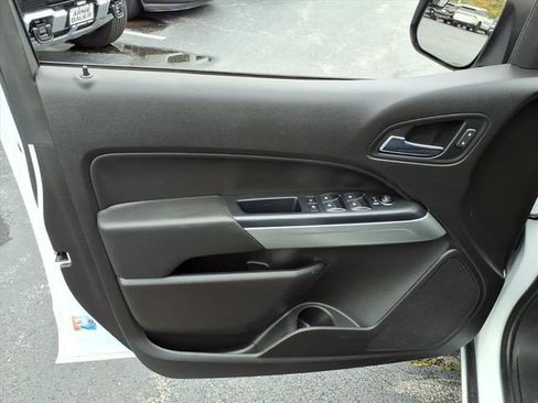 Used 2017 Chevrolet Colorado LT image 31