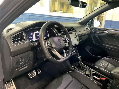 Used 2022 Volkswagen Tiguan SEL R-Line AWD/4WD image 8