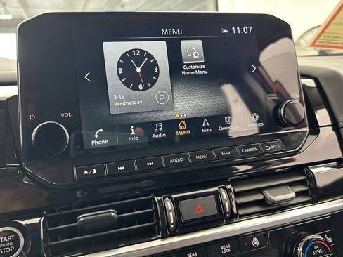 Used 2024 Nissan Pathfinder SL w/ SL Premium Package image 29