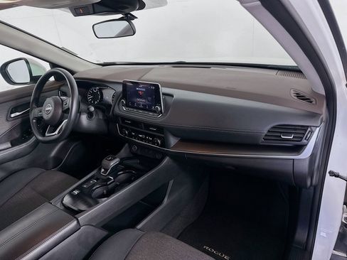 Used 2023 Nissan Rogue SV FWD image 26