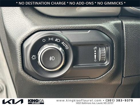 Used 2023 Jeep Wrangler Sahara image 14