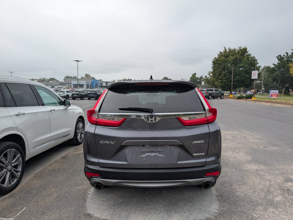 Used 2018 Honda CR-V Touring image 5