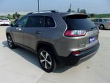 Used 2019 Jeep Cherokee Limited image 5