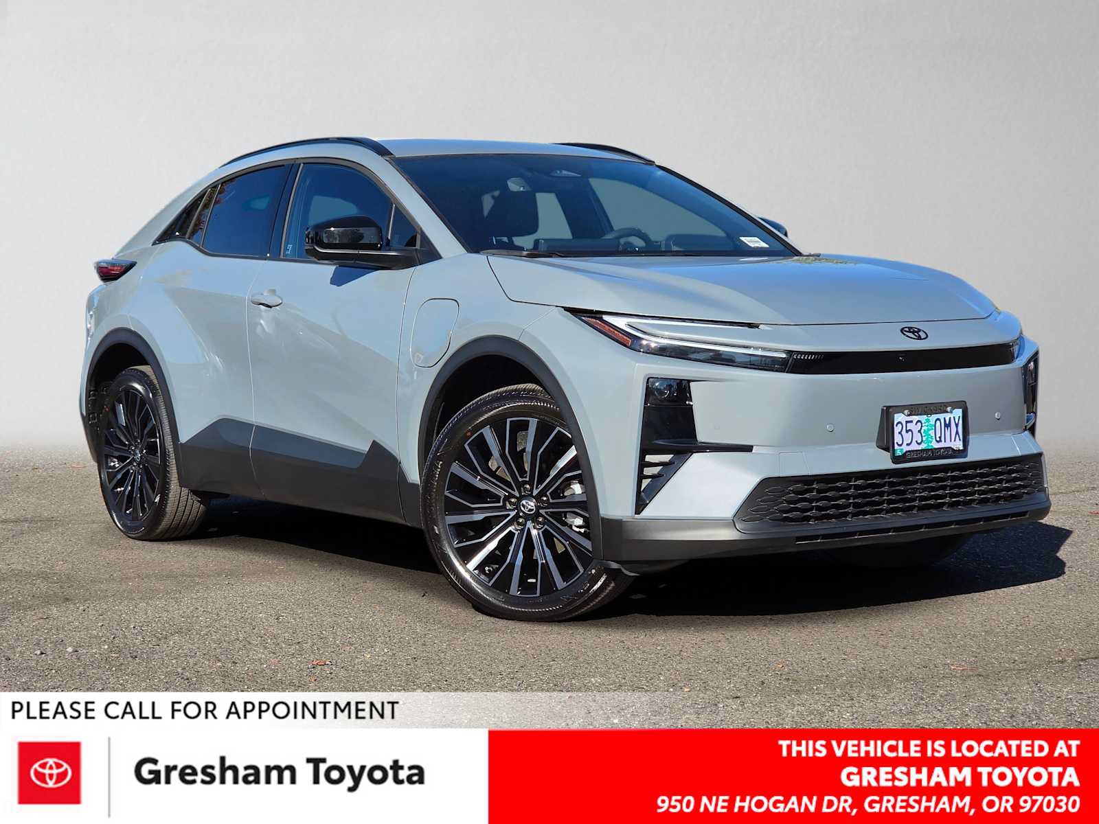 Certified 2026 Toyota C-HR AWD/4WD image 1
