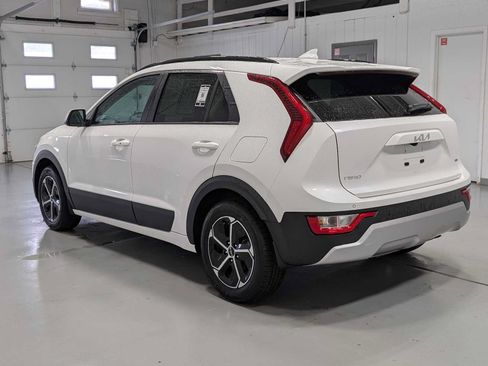 Used 2024 Kia Niro EX FWD image 10