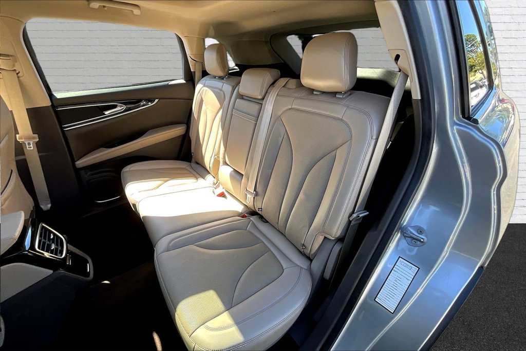 Used 2023 Lincoln Nautilus Reserve FWD image 21