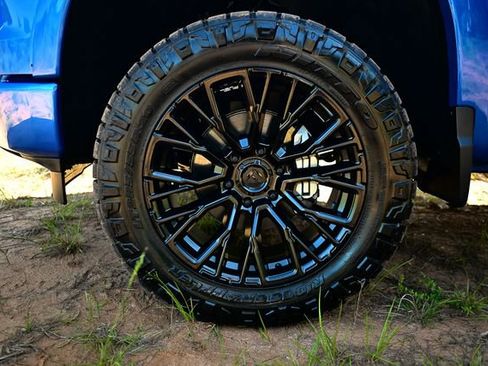 New 2025 Chevrolet Silverado 1500 Custom image 24