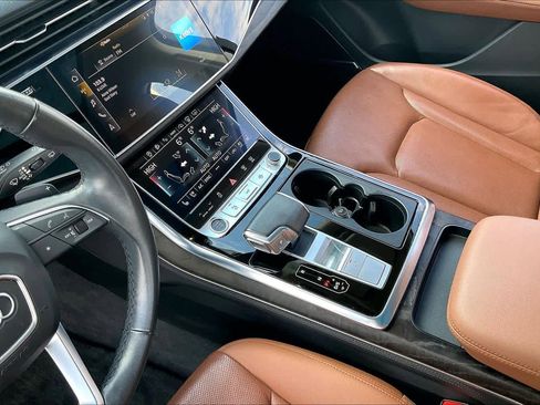 Used 2023 Audi Q7 3.0T Prestige image 18