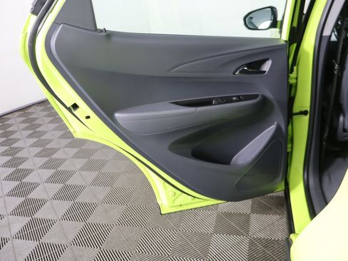 Used 2019 Chevrolet Bolt Premier w/ Infotainment Package image 26