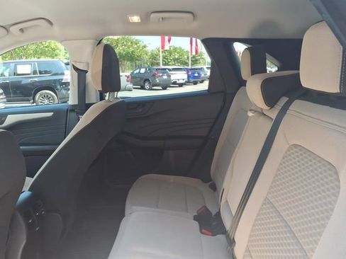 Used 2022 Ford Escape SE w/ Convenience Package FWD image 7