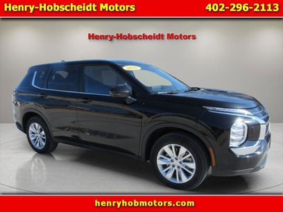 Used 2025 Mitsubishi Outlander ES