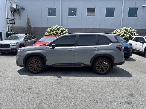 Used 2025 Subaru Forester Sport AWD/4WD image 18