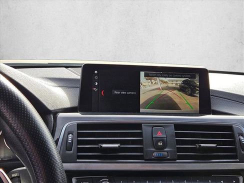 Used 2018 BMW 330i xDrive Sedan image 19