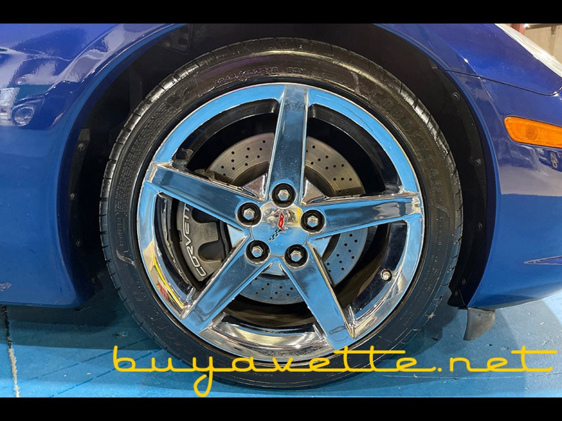 Used 2007 Chevrolet Corvette Convertible w/ Preferred Equipment Group RWD image 13