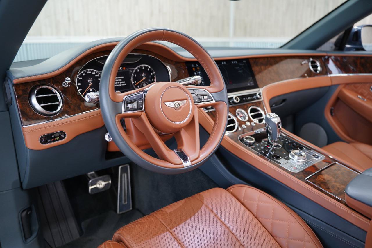 Used 2020 Bentley Continental GT V8 AWD/4WD image 16