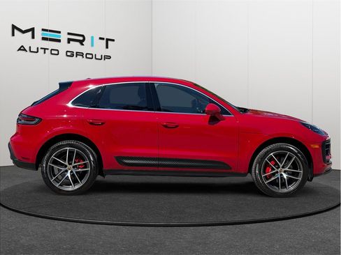Used 2023 Porsche Macan S AWD/4WD image 10