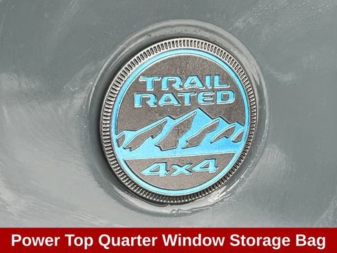 Used 2025 Jeep Wrangler Unlimited Sahara w/ Safety Group image 10