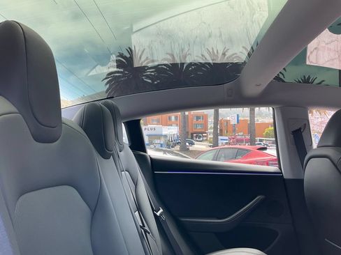 Used 2024 Tesla Model 3 Long Range AWD/4WD image 63