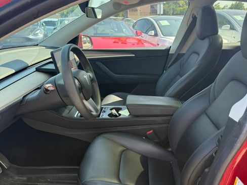 Used 2023 Tesla Model Y AWD image 9
