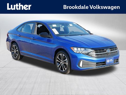 Certified 2024 Volkswagen Jetta Sport image 1