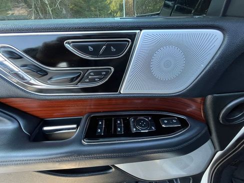Certified 2024 Lincoln Navigator Reserve image 17