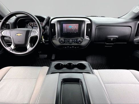 Used 2018 Chevrolet Silverado 1500 LT w/ LT Eassist Package AWD/4WD image 16