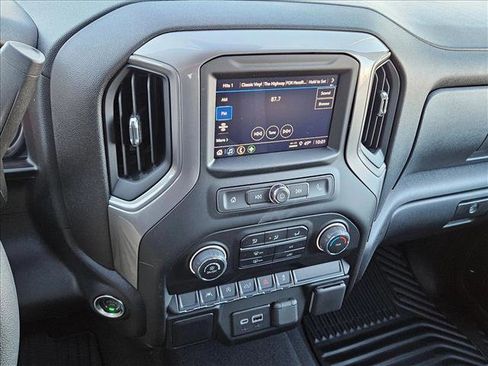 New 2026 Chevrolet Silverado 1500 Custom w/ Rally Edition image 12