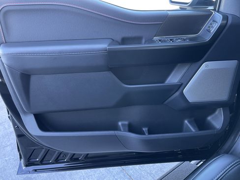 Used 2025 Ford F150 Raptor image 22